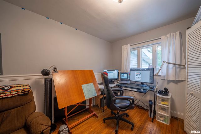 2318 N NORTHCREST Drive, Peoria, IL 61604