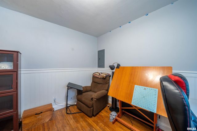 2318 N NORTHCREST Drive, Peoria, IL 61604