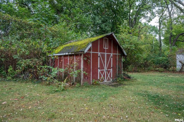 2318 N NORTHCREST Drive, Peoria, IL 61604