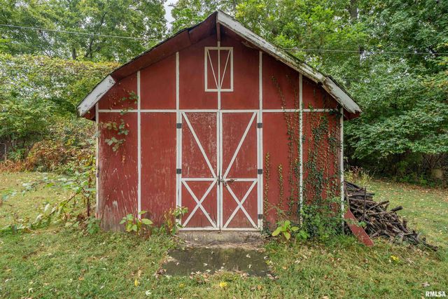 2318 N NORTHCREST Drive, Peoria, IL 61604