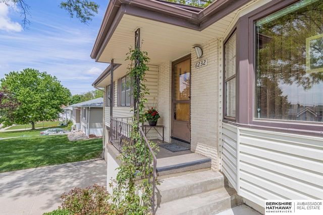 6232 Read Street, Omaha, NE 68152