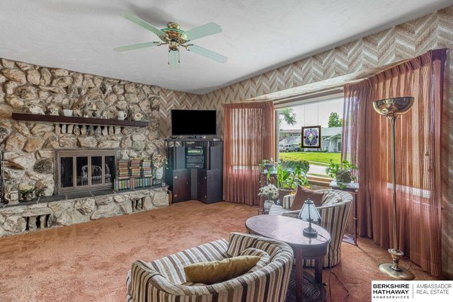 6232 Read Street, Omaha, NE 68152