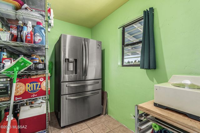 3866 E Edison Place, Tucson, AZ 85716