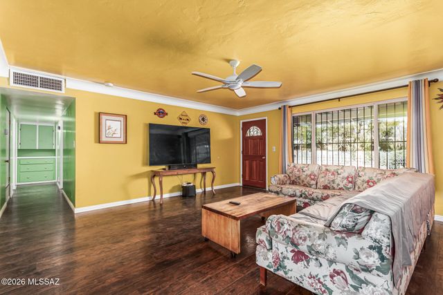 3866 E Edison Place, Tucson, AZ 85716