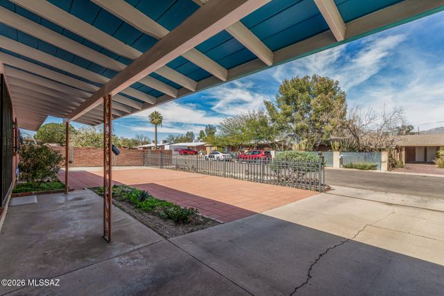 3866 E Edison Place, Tucson, AZ 85716