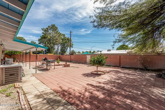 3866 E Edison Place, Tucson, AZ 85716