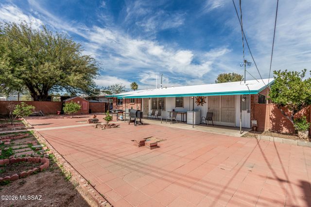 3866 E Edison Place, Tucson, AZ 85716