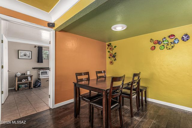 3866 E Edison Place, Tucson, AZ 85716