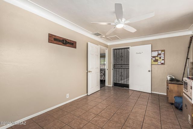 3866 E Edison Place, Tucson, AZ 85716