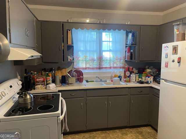 646 N Main Street, Swainsboro, GA 30401