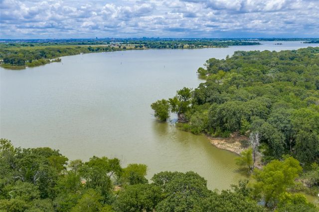 956 Lloyds Road, Little Elm, TX 75068