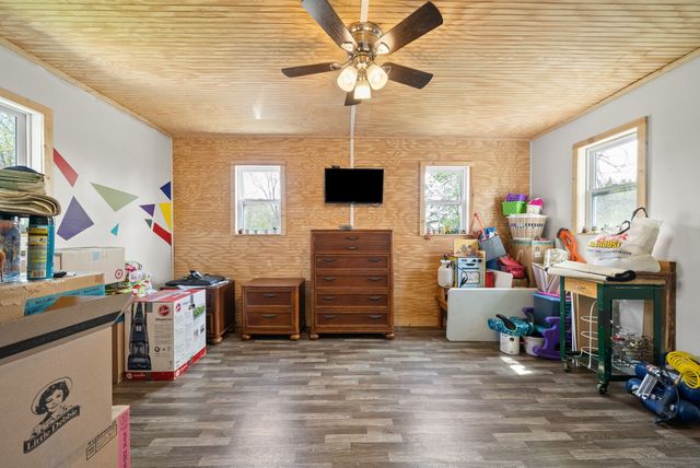 314 Kauai King Dr, Hopkinsville, KY 42240