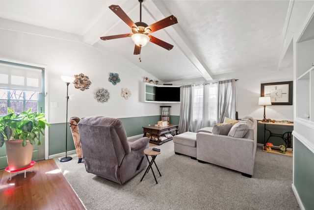 314 Kauai King Dr, Hopkinsville, KY 42240