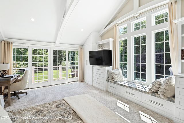 5 Pirates Cove Road, Little Silver, NJ 07739