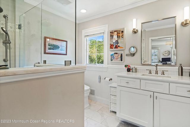 5 Pirates Cove Road, Little Silver, NJ 07739