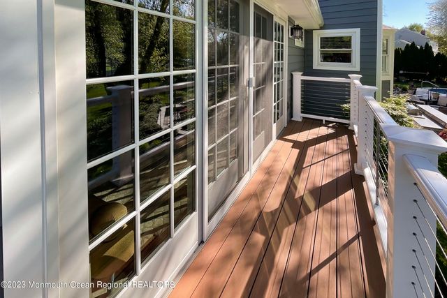 5 Pirates Cove Road, Little Silver, NJ 07739