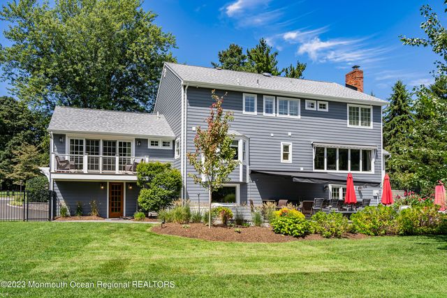 5 Pirates Cove Road, Little Silver, NJ 07739