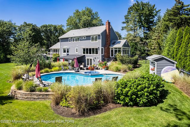 5 Pirates Cove Road, Little Silver, NJ 07739