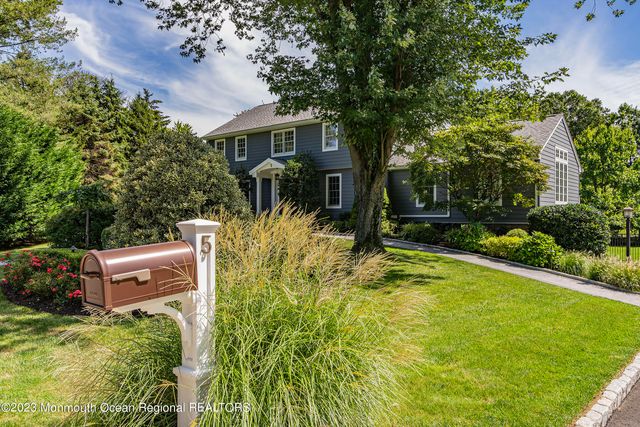 5 Pirates Cove Road, Little Silver, NJ 07739