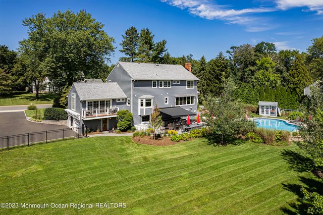 5 Pirates Cove Road, Little Silver, NJ 07739