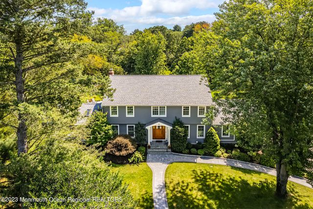 5 Pirates Cove Road, Little Silver, NJ 07739