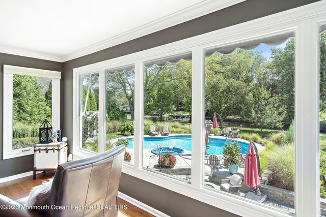 5 Pirates Cove Road, Little Silver, NJ 07739