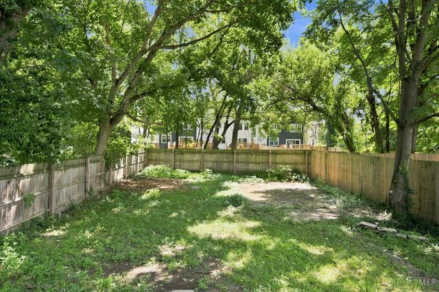 5404 Ravenna Street, Cincinnati, OH 45227