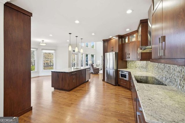 715 Crown Cove, Milton, GA 30004