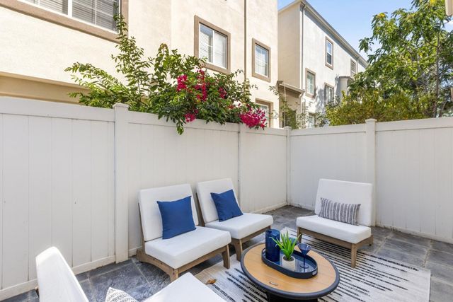 874 Fire Walk, Milpitas, CA 95035