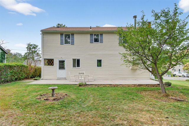 10 Heathcote Road, Carmel, NY 10512