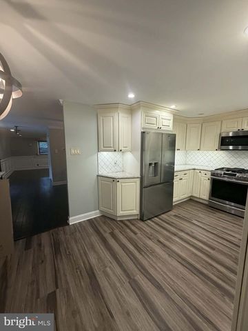 814 KENDRICK ST, Philadelphia, PA 19111