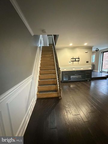 814 KENDRICK ST, Philadelphia, PA 19111