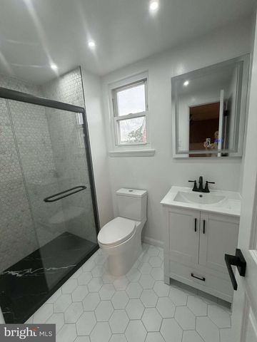 814 KENDRICK ST, Philadelphia, PA 19111