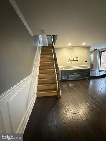 814 KENDRICK ST, Philadelphia, PA 19111