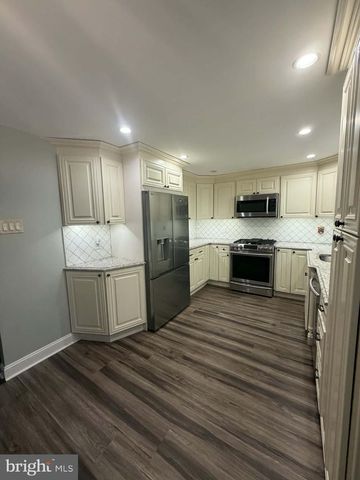 814 KENDRICK ST, Philadelphia, PA 19111