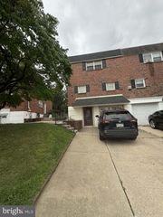 814 KENDRICK ST, Philadelphia, PA 19111