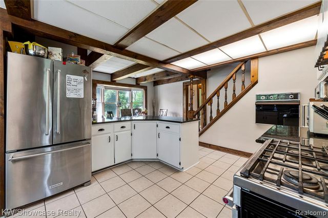 3980 Spencer Terrace, West Bloomfield, MI 48323
