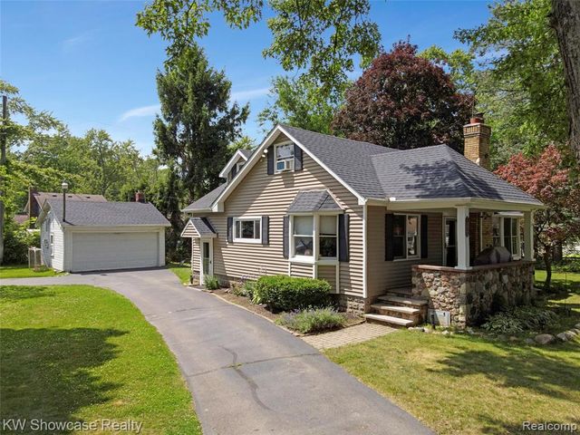 3980 Spencer Terrace, West Bloomfield, MI 48323