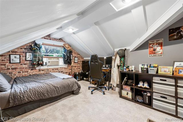 3980 Spencer Terrace, West Bloomfield, MI 48323