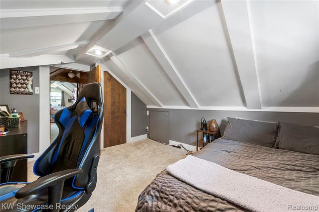 3980 Spencer Terrace, West Bloomfield, MI 48323