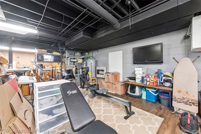 3980 Spencer Terrace, West Bloomfield, MI 48323
