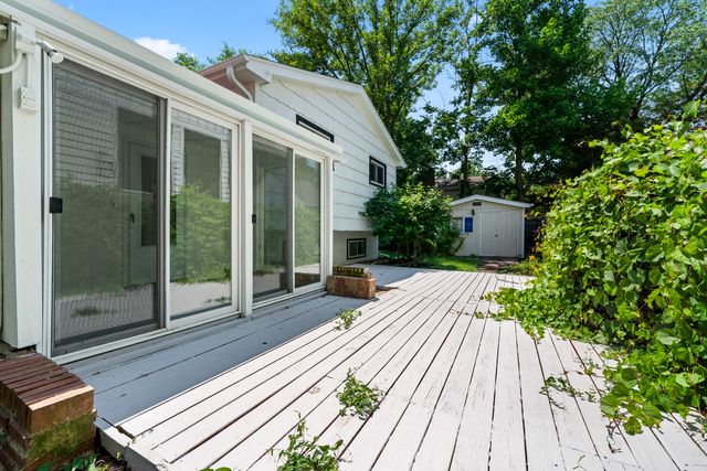5654 S Washington Street, Hinsdale, IL 60521