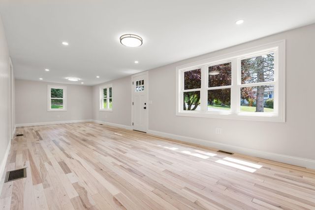 20-22 Glendale Lane, Harwich, MA 02645