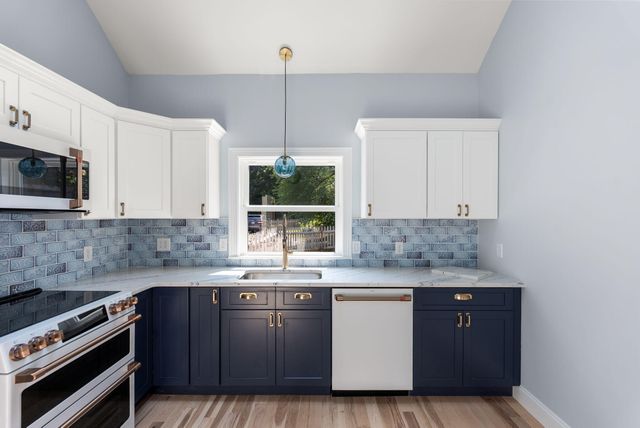 20-22 Glendale Lane, Harwich, MA 02645