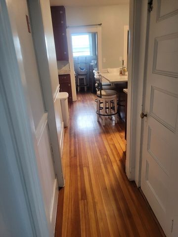 77 Verona St, Lynn, MA 01904