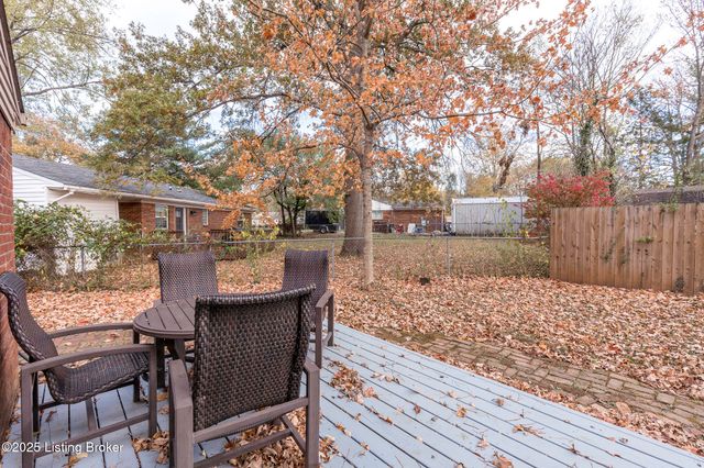 11502 Rock Bass Ct, Louisville, KY 40241