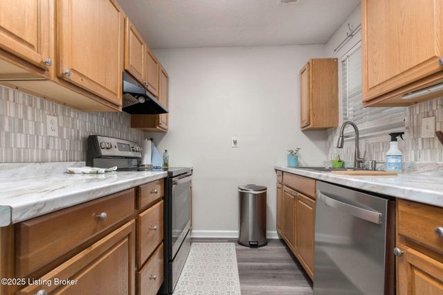 11502 Rock Bass Ct, Louisville, KY 40241