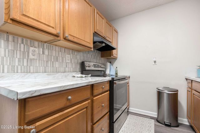 11502 Rock Bass Ct, Louisville, KY 40241