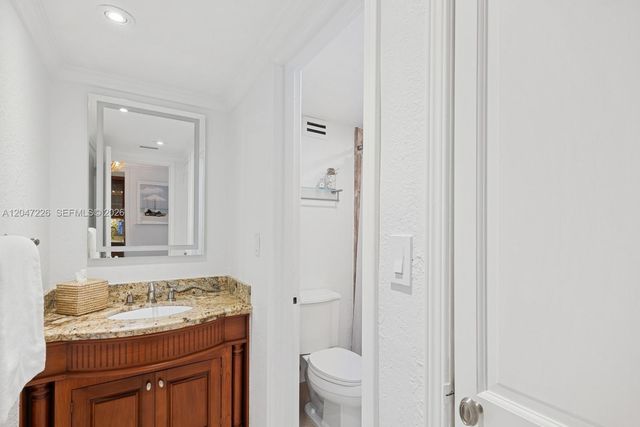 2899 Collins Ave 1025, Miami Beach, FL 33140