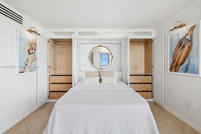 2899 Collins Ave 1025, Miami Beach, FL 33140